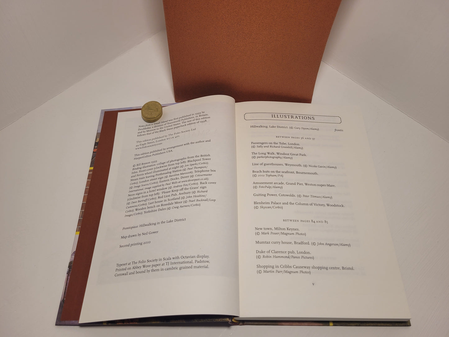 Notes From A Small Island [Folio Society, 2010], Bill Bryson
