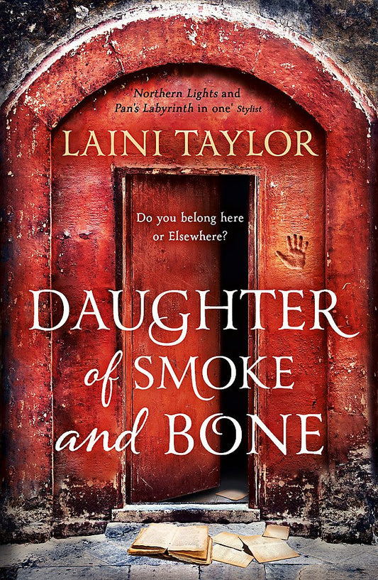 Daughter of Smoke and Bone (Daughter of Smoke and Bone Trilogy) cover image